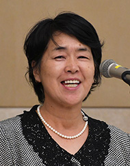 土屋 厚子氏の写真